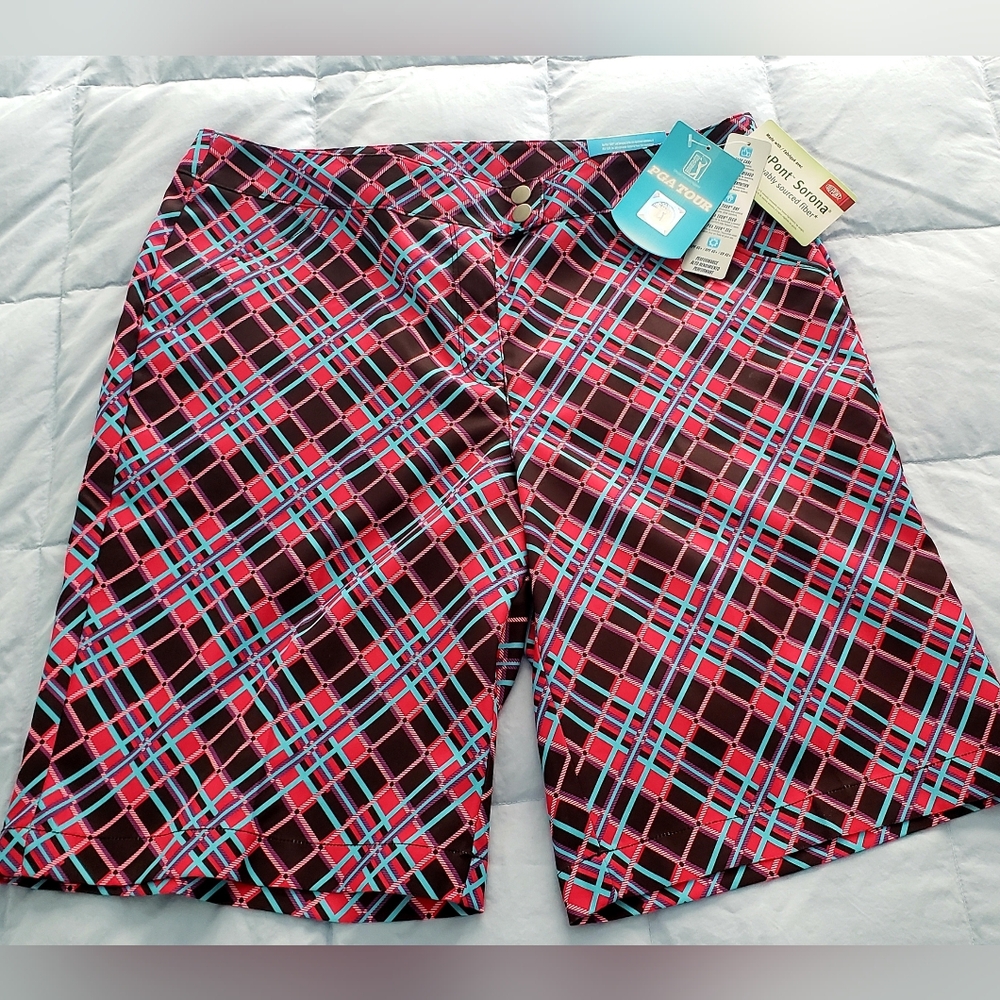 NWT PGA TOUR Official Licensed Apparel Size 8 Flat Front Shorts